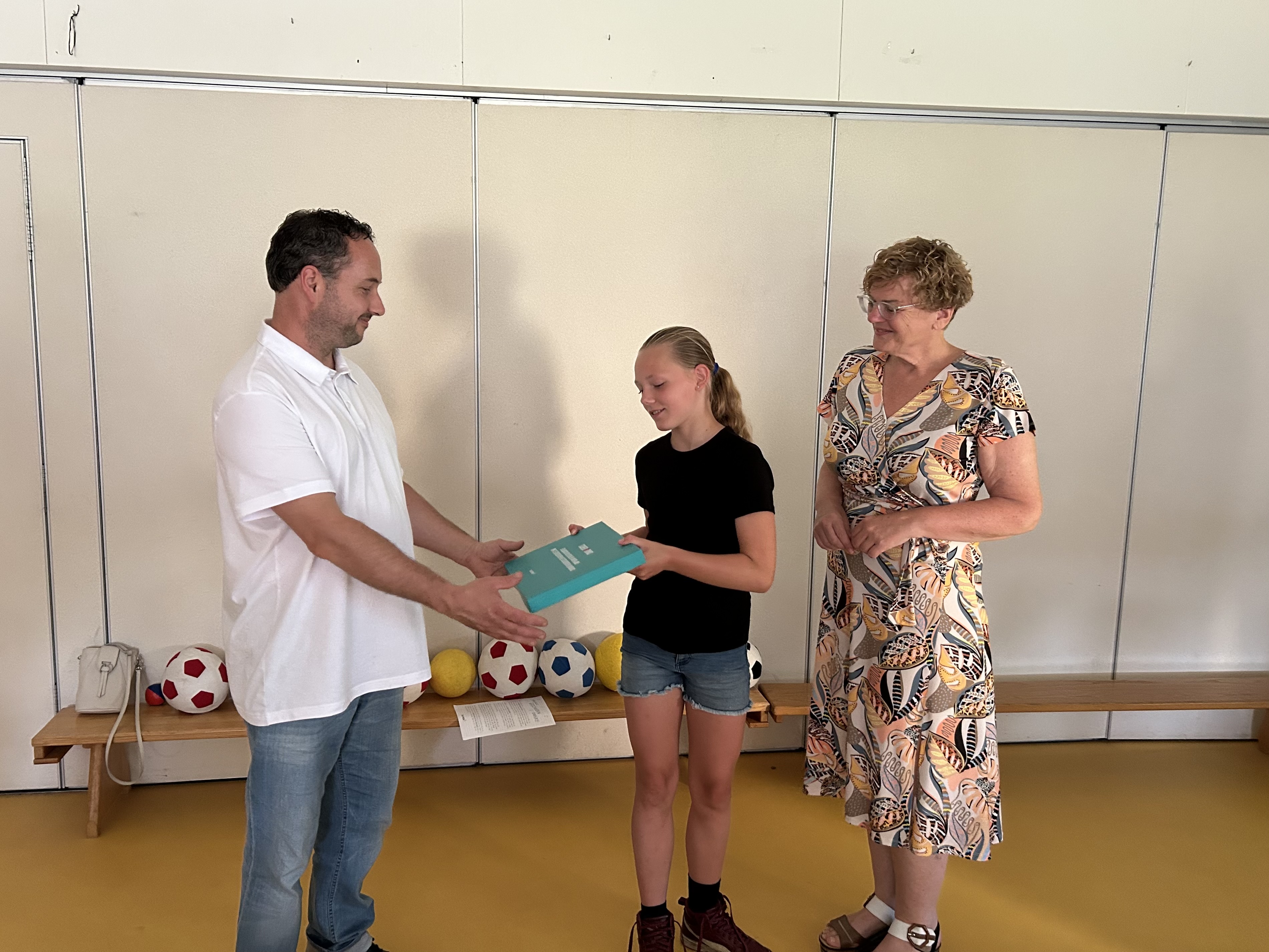 Overhandiging scheiddoos De Linde