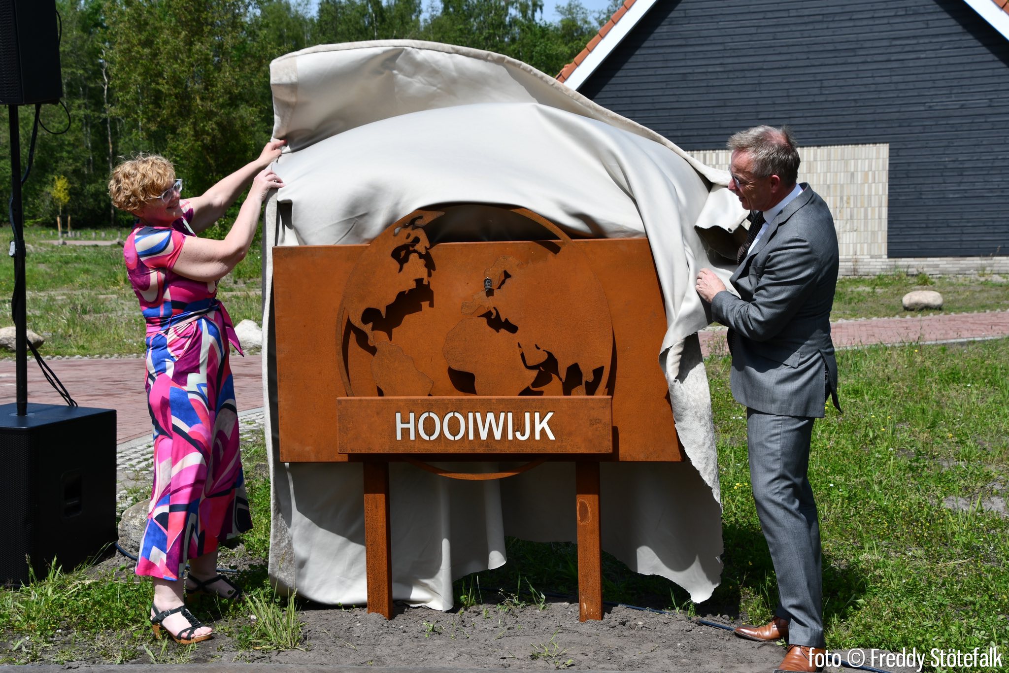 Opening Hooiwijk